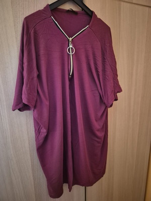 Short-sleeve blouse with gold zipper like new, size L