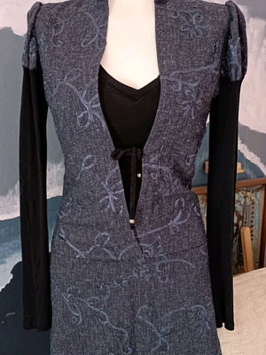 Casual dress like new, size S, black and blue