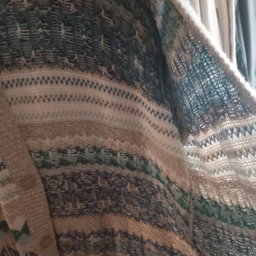 Dur men's cardigan used, size medium, gray