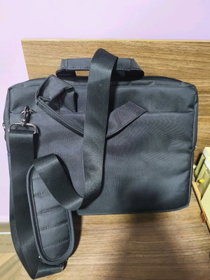 Rivacase laptop case like new