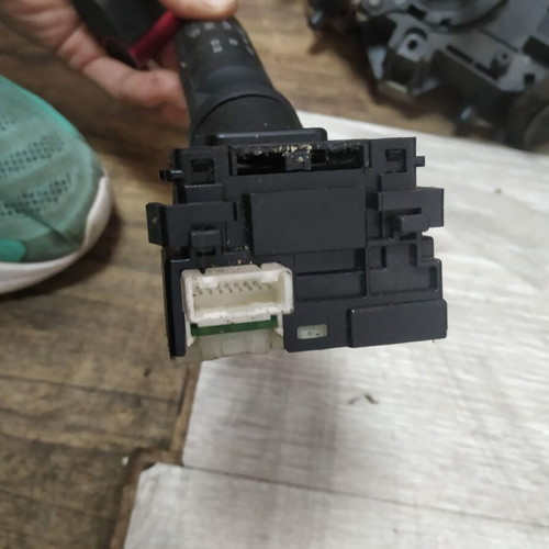 Light Switch Lever for Nissan Pathfinder used, 25540-EB307
