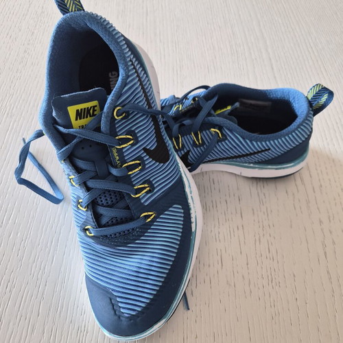 Nike Free running shoes, size 42, multicolor