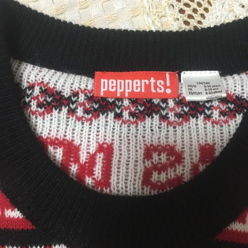 Christmas knitted sweater unused for boys 8-10 years