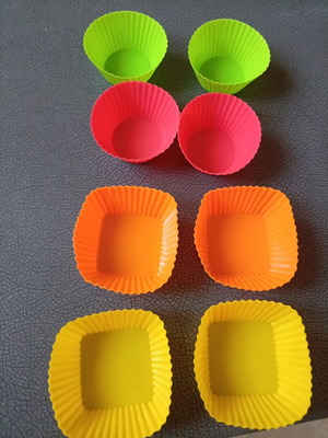 Silicone Molds New, Set of 8 with Round and Square Shapes