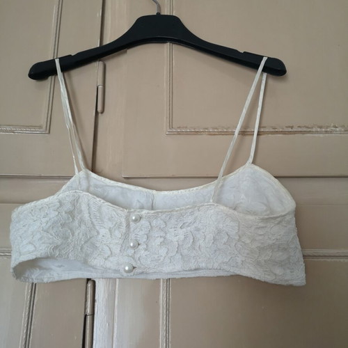 Lussile lace crop top with pearls size Large like new, white