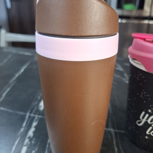 Tupperware and Bamboocup coffee cups used, broken lid on Bamboo cup