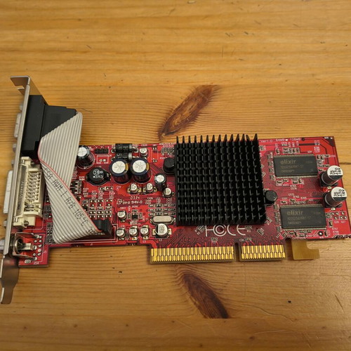 Ati Radeon 9600 SE 128MB AGP Graphics Card like new