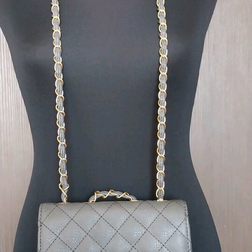 Shoulder bag like new, grey with gold chain strap