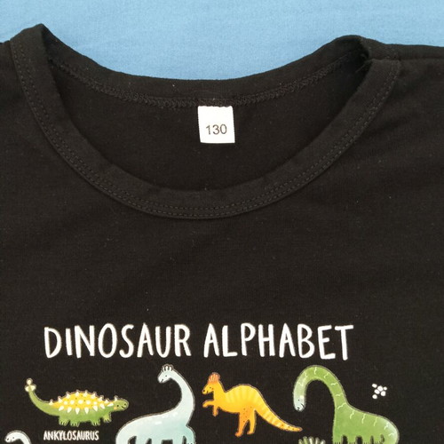 T-Shirt for 8-year-old boy, like new, black multicolor
