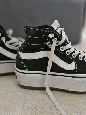 Vans Sk8-Hi Platform Μαύρα νούμερο 36 σαν καινούργια