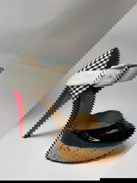ψηλά πέδιλα Nine West