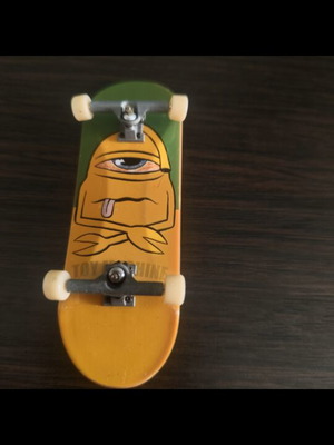 Tech Deck Mini Working Skateboard like new
