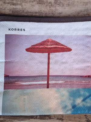 Korres insulated toiletry bag for beach, multicolor