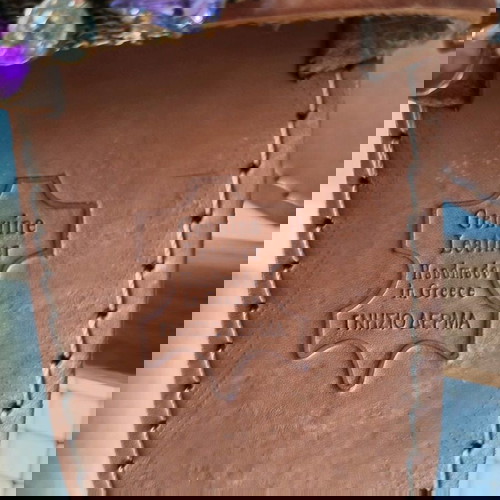 Кожени сандали нови, размер 38, украсени