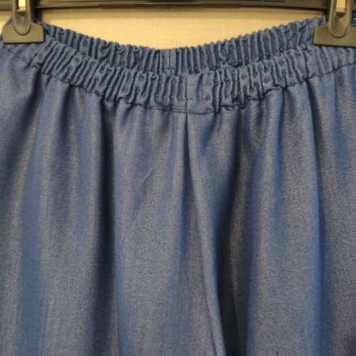 Women's zip culottes one size, soft denim fabric, like new