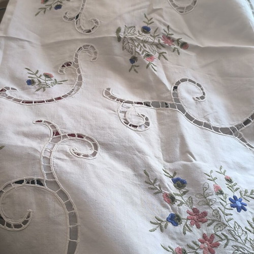 Cotton Tablecloth with Hand and Cut Embroidery, New, 105x100 cm