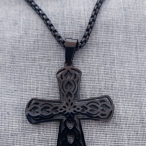 Cross pendant with chain, black stainless steel, large Celtic design