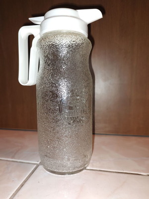 Glass pitcher like new