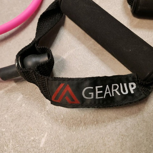 Gear up resistance band with non-slip handles like new