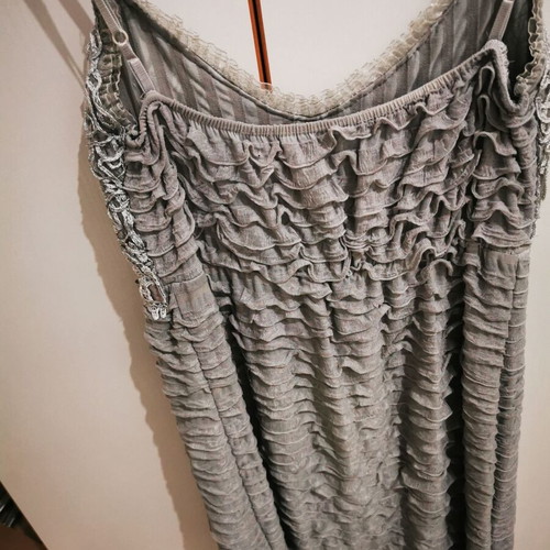 Grey dress with embroidery like new, elastic fabric, alpha line