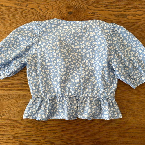 Zara printed shirt with ruffles like new, puff sleeve