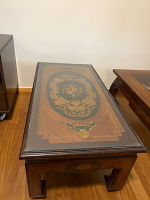 Coffee table with marquetry and glass surface like new