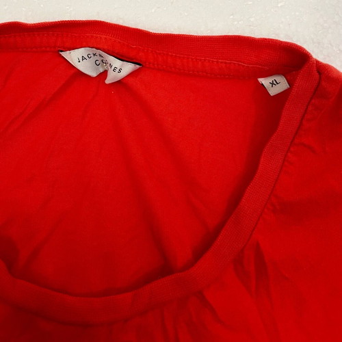 Jack & Jones men's red T-shirt size XL like new
