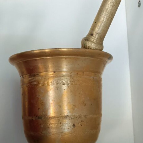 Bronze mortar like new