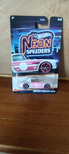 HOT WHEELS DATSUN FAIRLADY