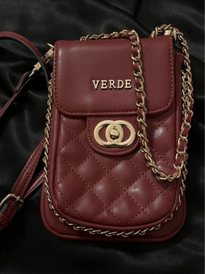 Verde crossbody bag like new, burgundy with quilted design