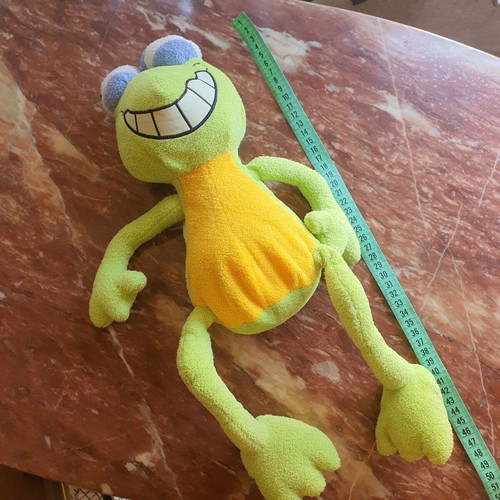 Frog plush toy like new