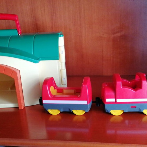 Playmobil 123 Train Station suitcase used with 2 trains