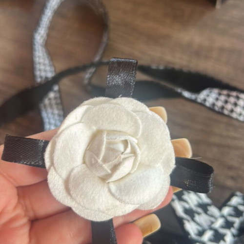 Dog leash new with white flower pin bolero style black and white