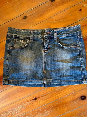 Mini Jean Φούστα Bershka, σε άψογη κατάσταση, μέγεθος L, μπλε