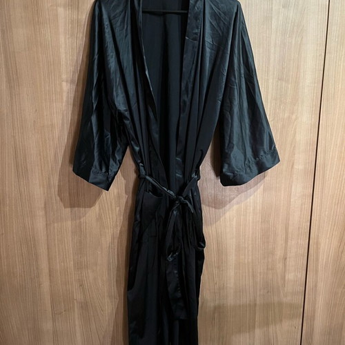 Dolce & Gabbana women's robe like new, black satin