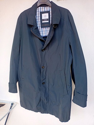 Bugatti шлифер син, като ново, размер 54