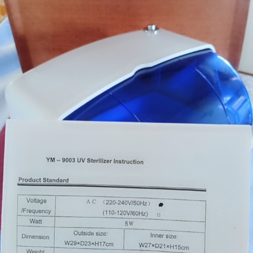 UV sterilizer like new for beauty salon tools with removable tray