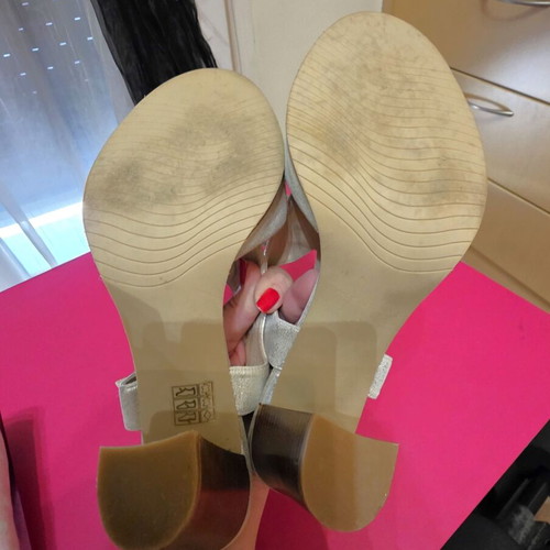 Sergio Turri leather sandals size 40 like new, silver iridescent