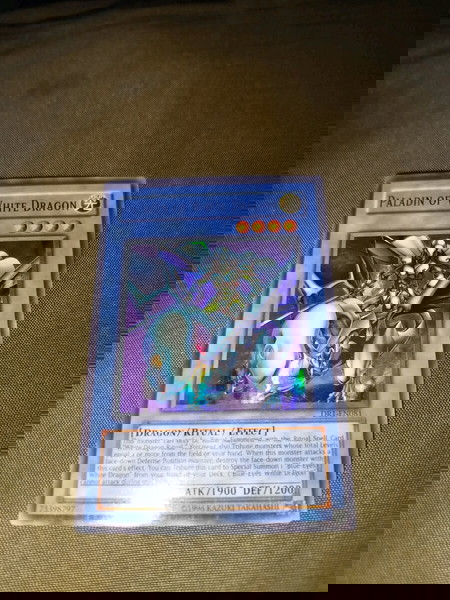YuGiOh Paladin of White Dragon - DR1-EN081 - Super Rare - Unlimited Edition