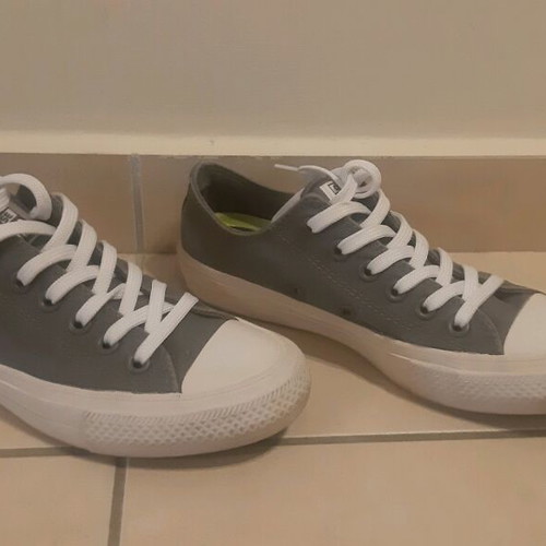 All Star Chuck Taylor athletic shoes like new, size 37.5, white and gray