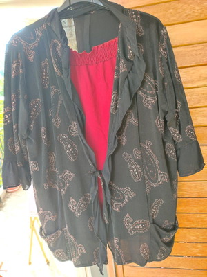 Women's long jacket new, elastic with design from Milan, size XL