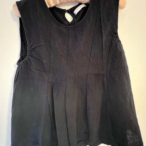 Hoss Intropia black brocade top used