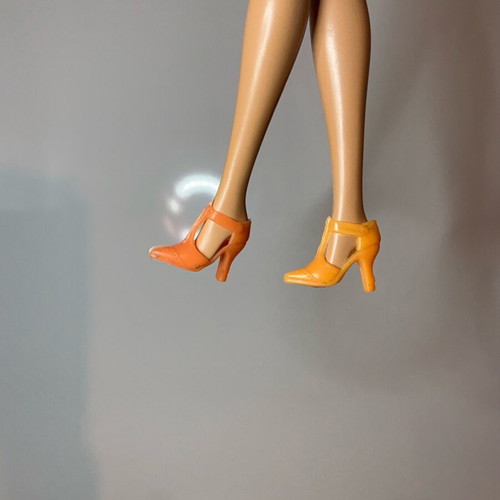 Barbie shoes used, orange and yellow, set of 2