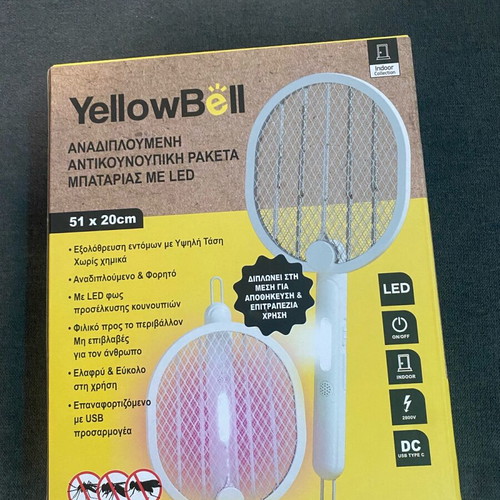 Foldable mosquito racket with batteries