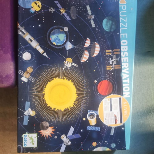 Djeco puzzle like new, space theme, 200 pieces
