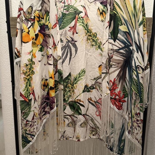 Hype kimono and Toi Moi pants set like new, multicolor