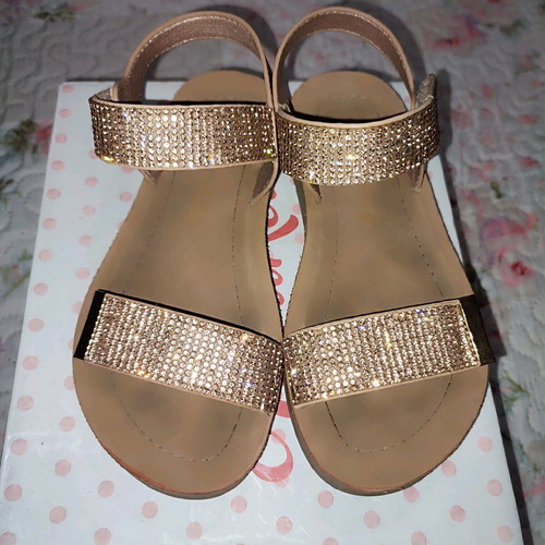 Children's sandals size 29 like new, gold