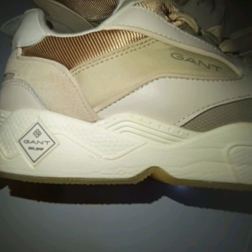 Gant No44 beige sneakers like new