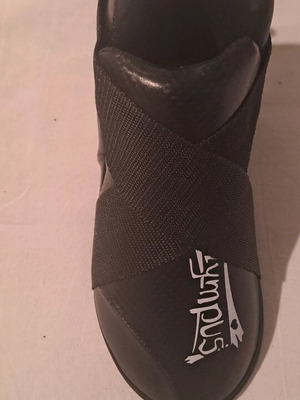 Point fighting shoes new, size XS