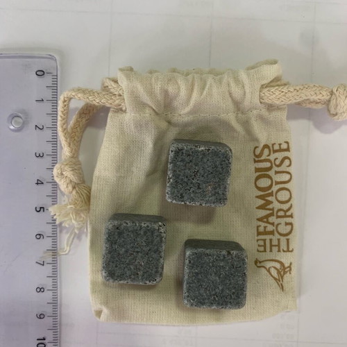 Whiskey stones The Famous Grouse like new with fabric pouch